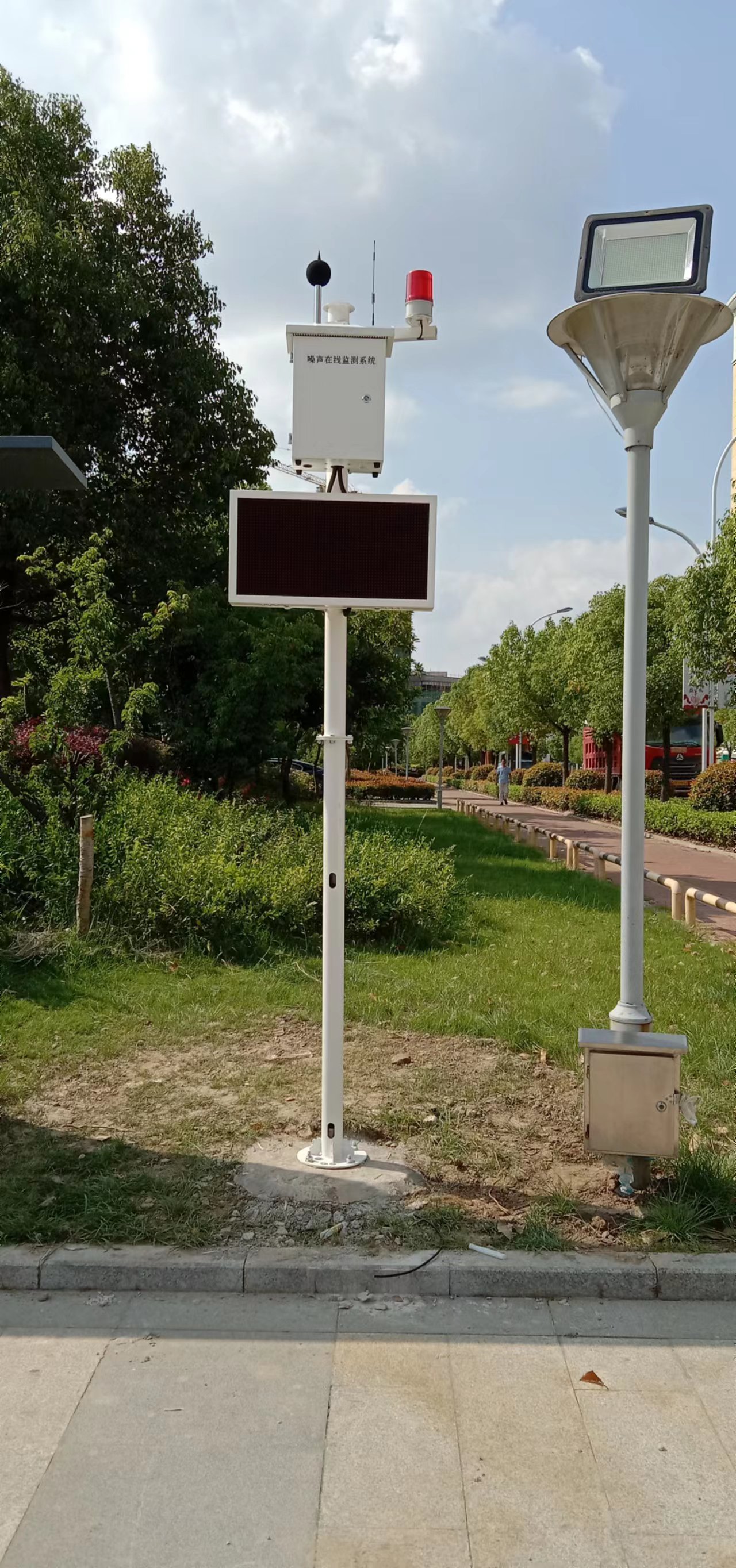 廣場公園噪聲監(jiān)測公示語音喊話系統(tǒng) 廣場公園噪聲監(jiān)測公示語音喊話系統(tǒng)